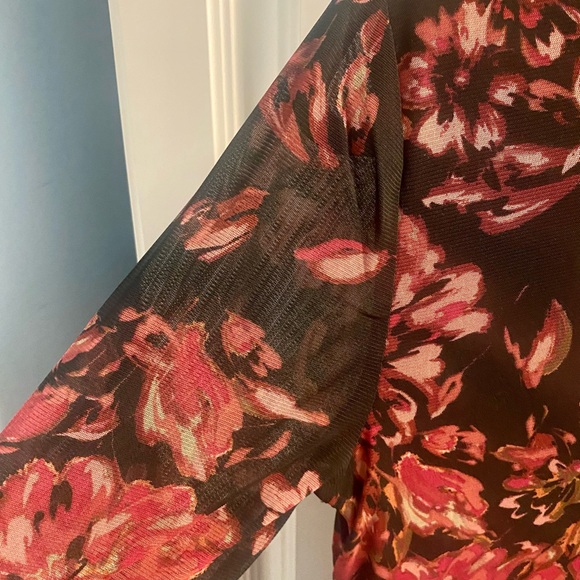 Anne Klein Wrap Style Dress - Picture 8 of 8